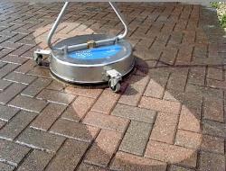 Vysokotlaké čištění povrchů