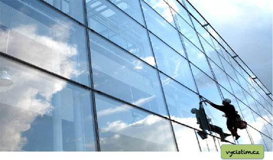 Výškové mytí a impregnace oken a skel